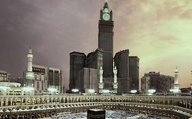 Makkah Clock Royal Tower a Fairmont Hotel